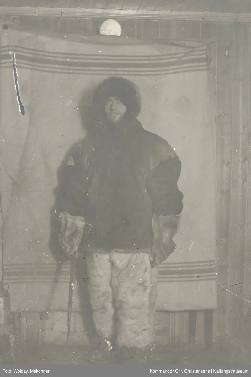Helmer Hanssen i polarutstyr