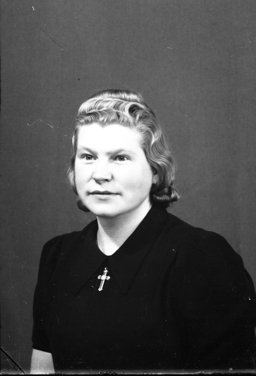 Portrett av Ida Svello.
