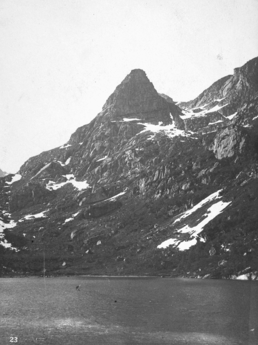 "Bunden af Troldfjorden."