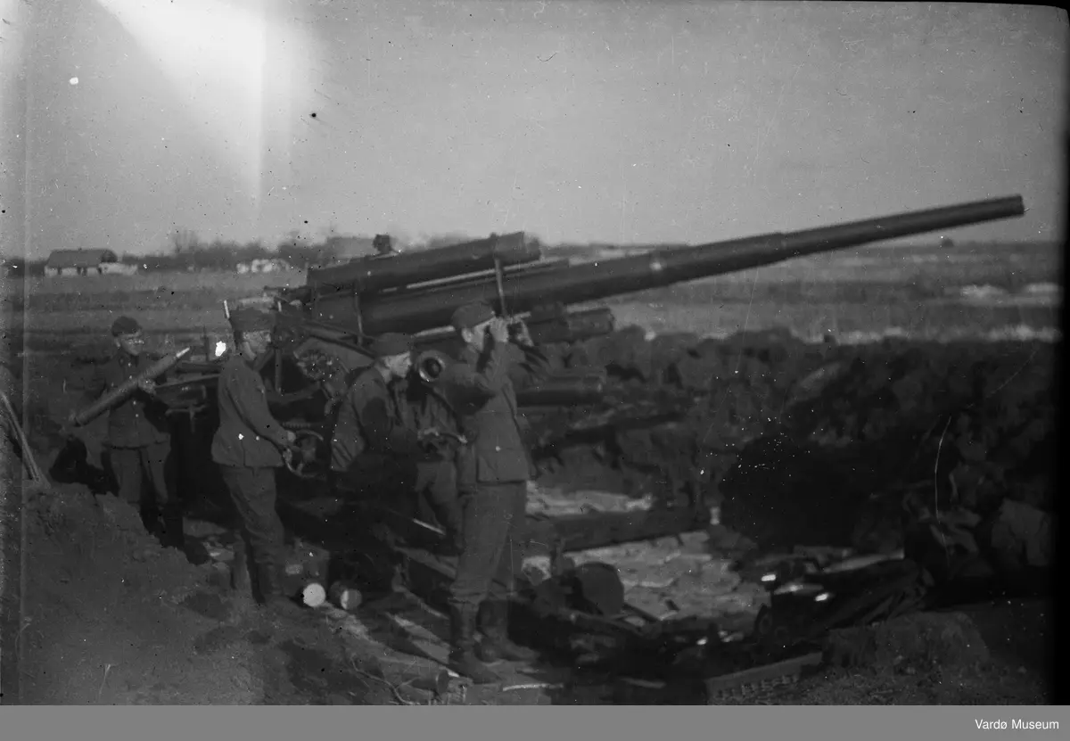 Soldater fra Wehrmacht.
Sør-Varanger - Petsjenga (Petsamo) (?) 1944