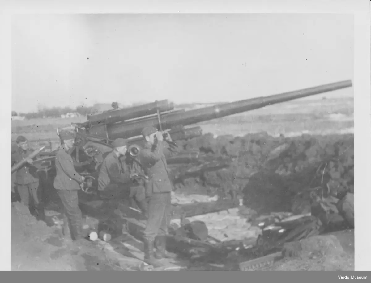 Soldater fra Wehrmacht.
Sør-Varanger - Petsjenga (Petsamo) (?) 1944