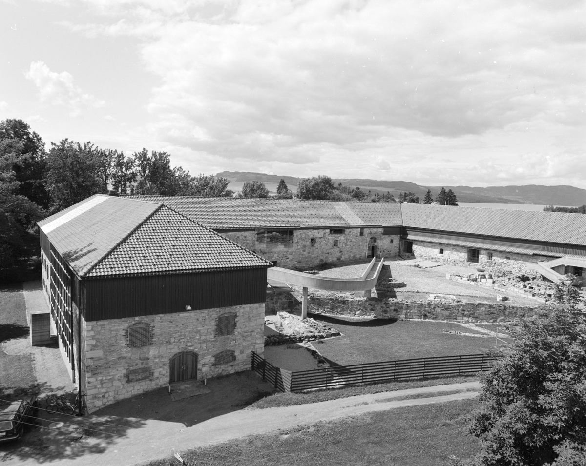 Storhamarlåven, Bispeborgen,middelalder, Hamarkaupangen, arkitektur Sverre Fehn.