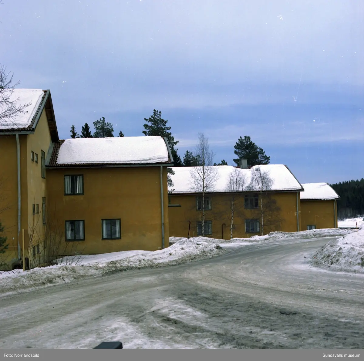 Exteriörbilder på byggnader vid Lv5 i Sundsvall.
