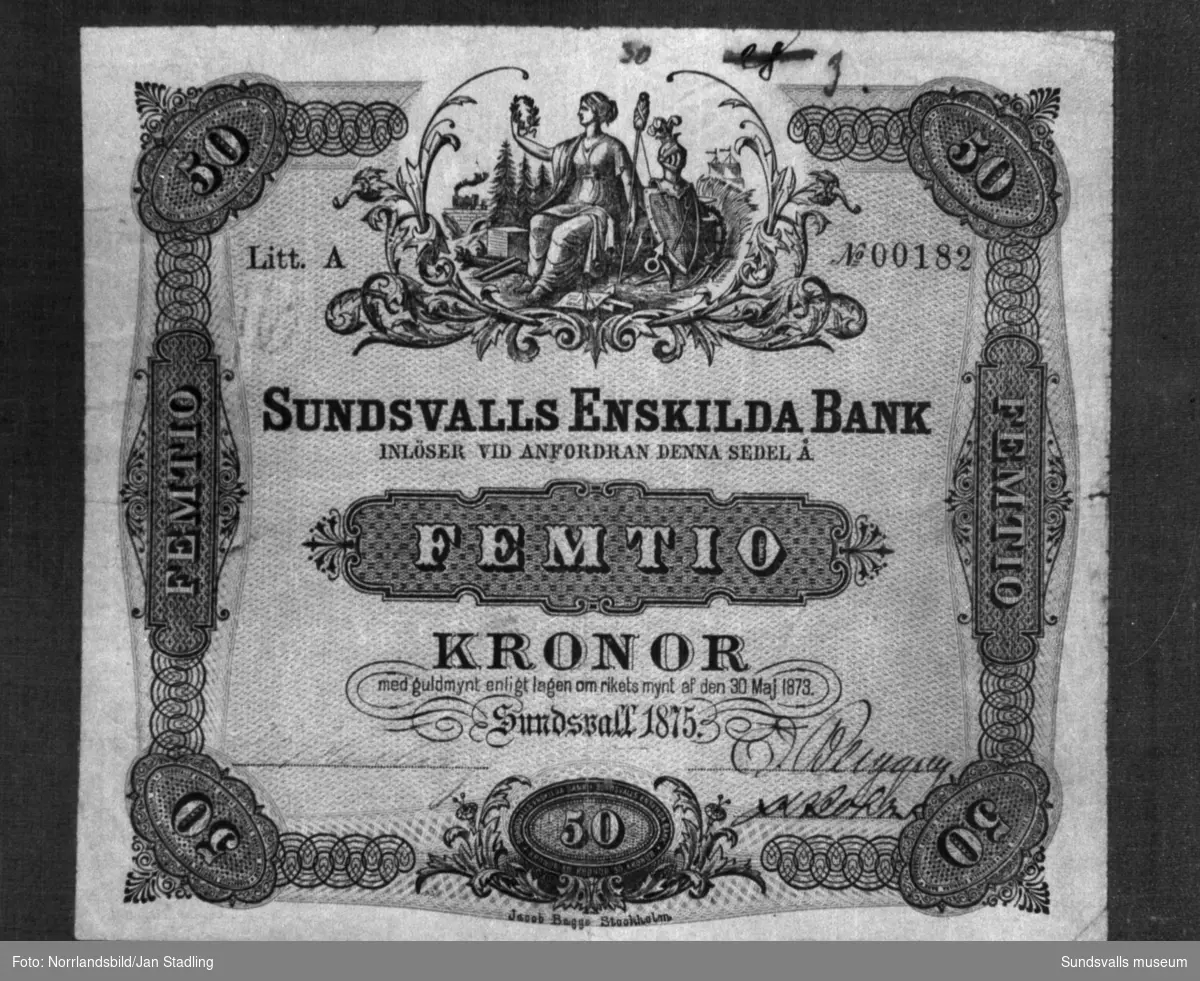 En 50-kronorssedel utgiven av Sundsvallsbanken. Banken tryckte egna sedlar mellan 1864 till 1904. Tidigare hade svenska affärsbanker och privatbanker rätt att utge egna sedlar i olika valörer. Efter 1904 fick Sveriges Riksbank ensamrätt till sedel- och myntutgivning.