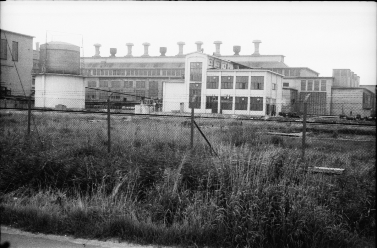 Vardens arkiv. "Magnesiumfabrikken på Hydro (Jac-foto)" 18.09.1953