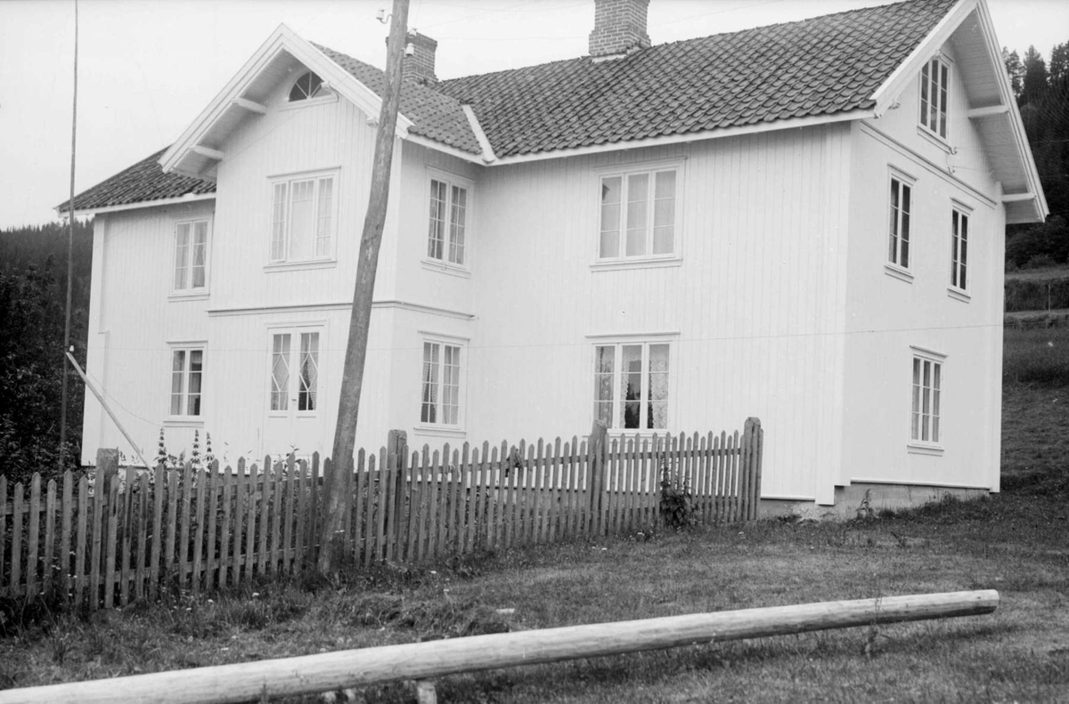 Kraftstasjonen i Brandbu. Hæhres hus.