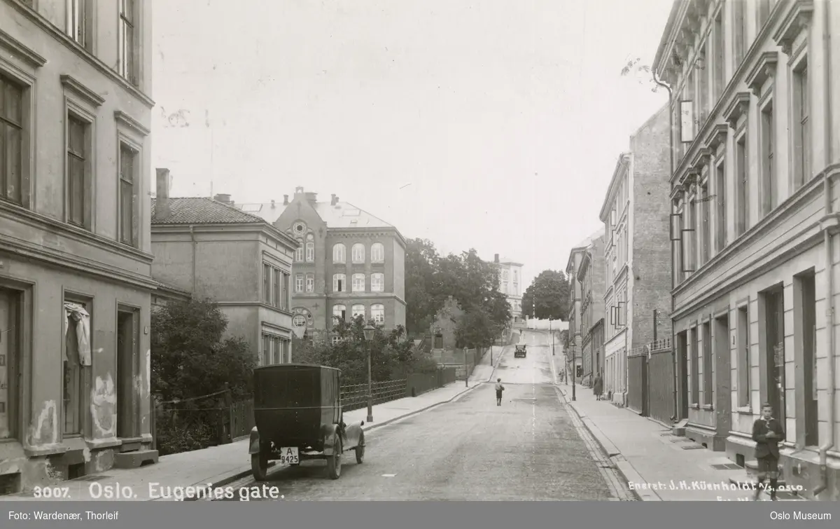 gateløp, bygårder, bil, mennesker, Bolteløkka skole