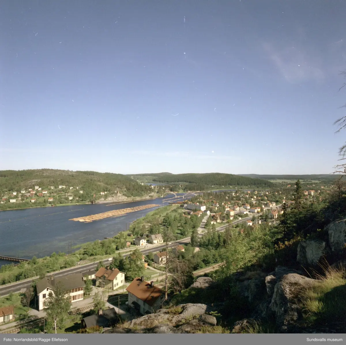 Svartviksbuktens industrier. Svartvik, Essvik, Nyhamn, Klampenborg, Sandslån.