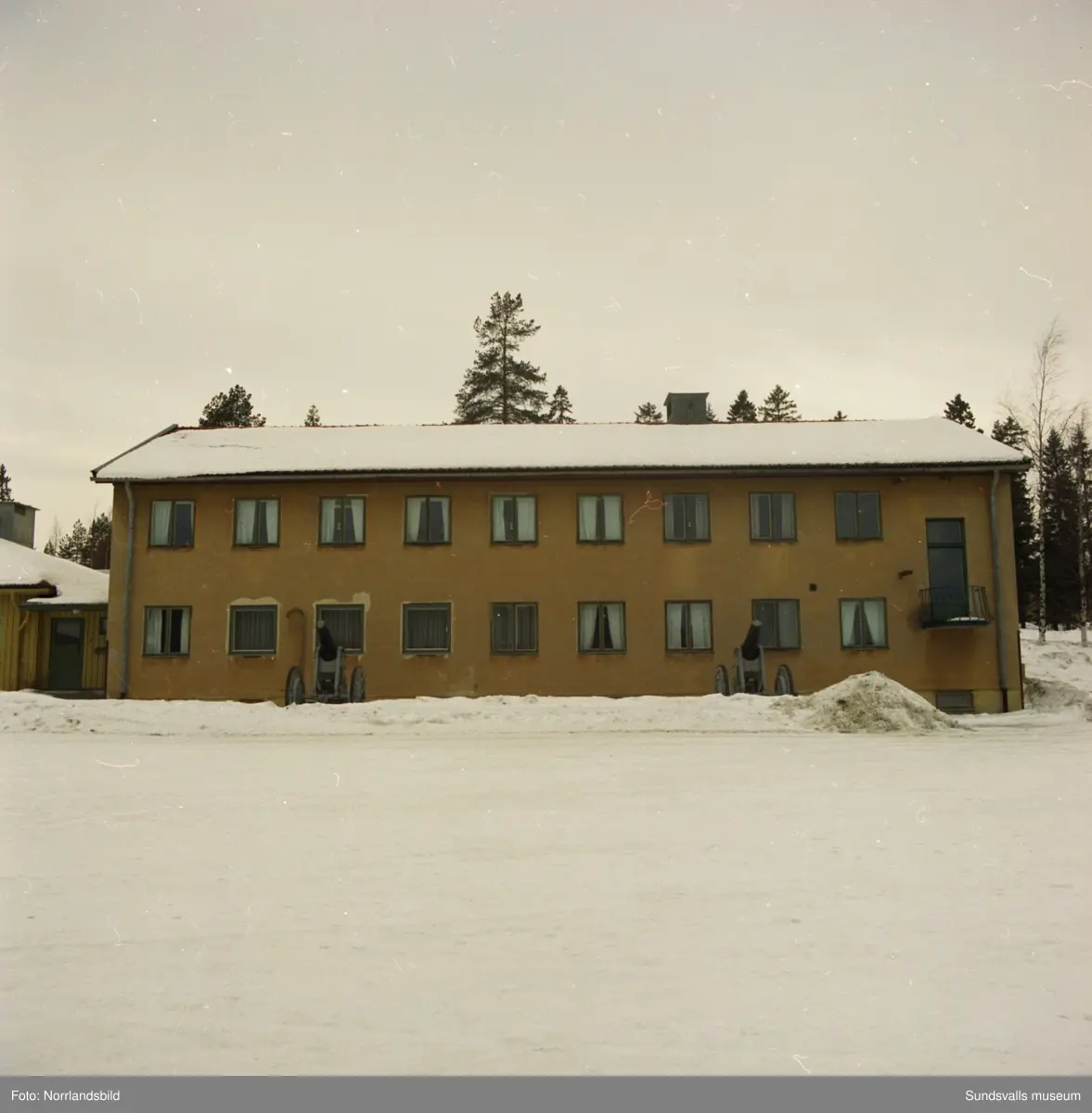 Exteriörbilder av byggnaderna på LV5.