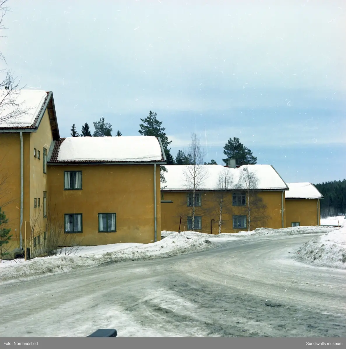 Exteriörbilder av byggnaderna på LV5.