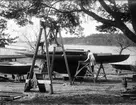 Fotografen Paul Sandbergs segelbåt Ninette på Uppsala Segelsällskaps varv vid Flottsund utanför Uppsala