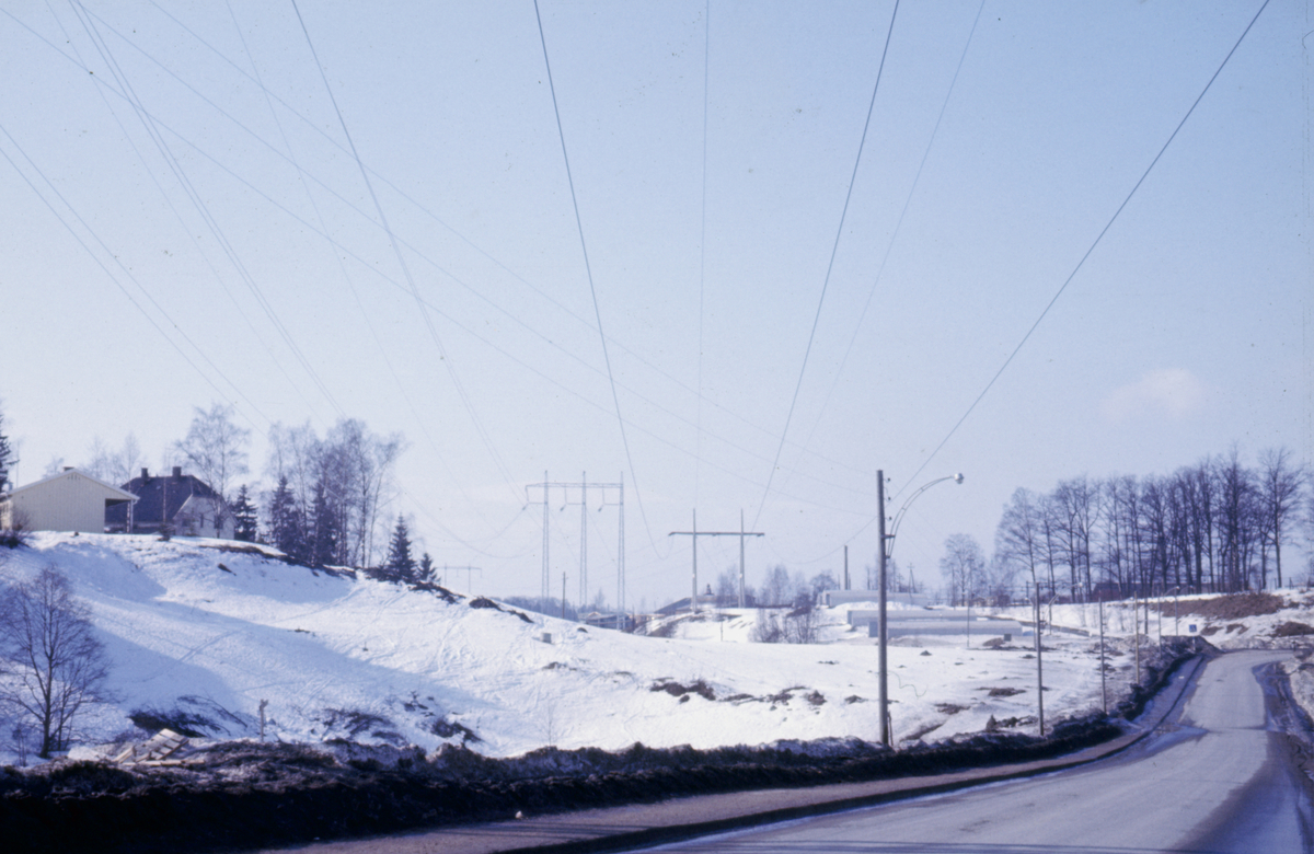 Kraftlinjer, Høybråten.