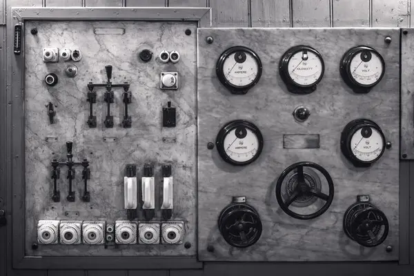 Betjeningstavle for elektrisitet.