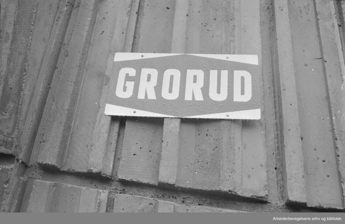 Tunnelbanen. Grorud stasjon
