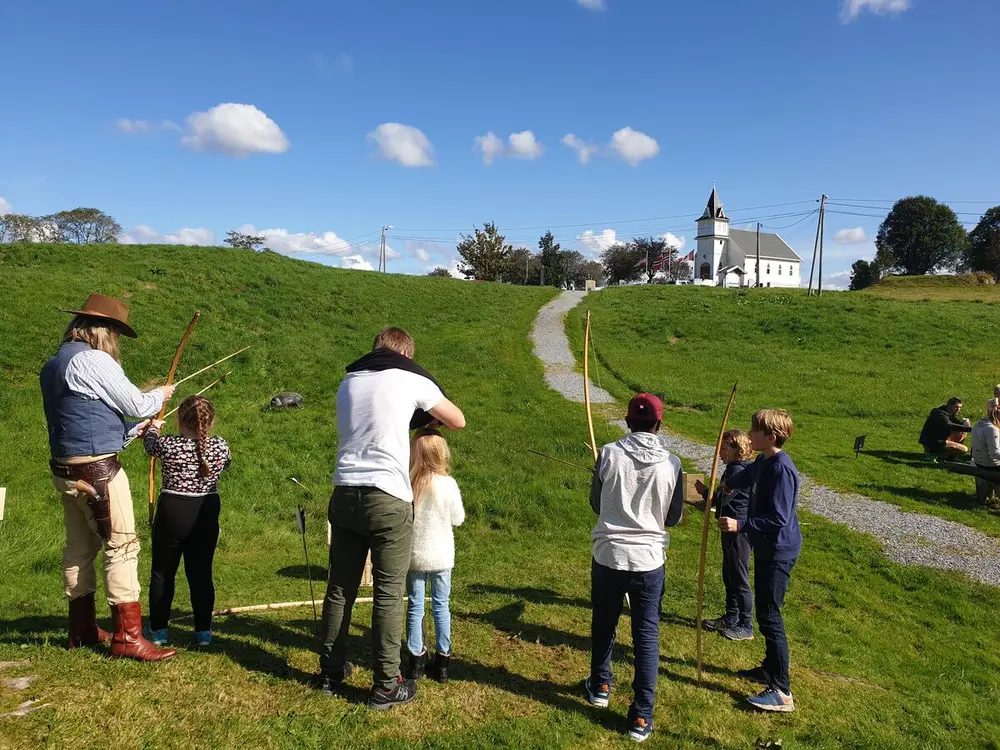 Familiedag med pil og bue