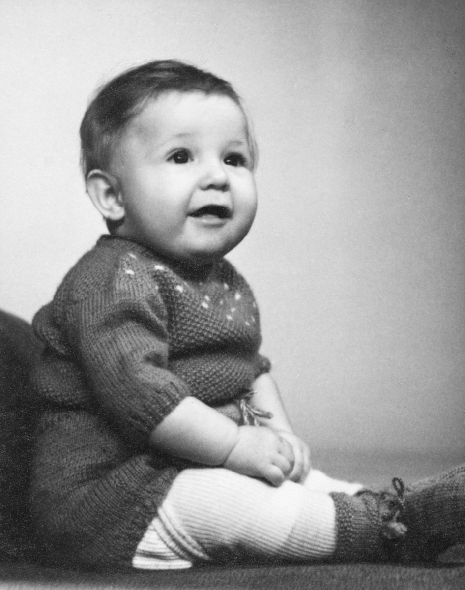 Bjørn Ola Myhre f. 1949 i Ottestad. Barneportrett.