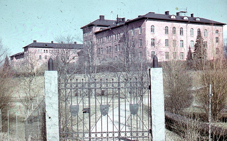 Kasern A 6. Grinden vid "Hästbacken".