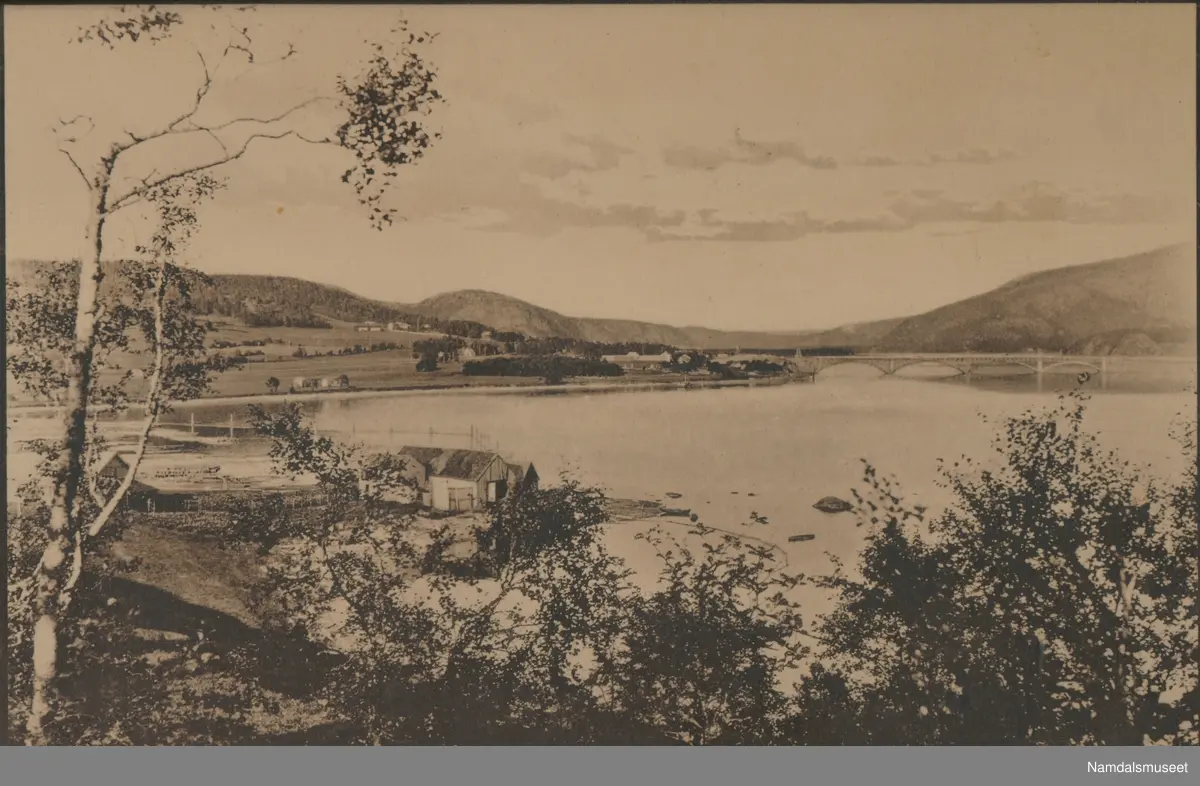 Høknes sett fra Kjærlighetsstien i Namsos