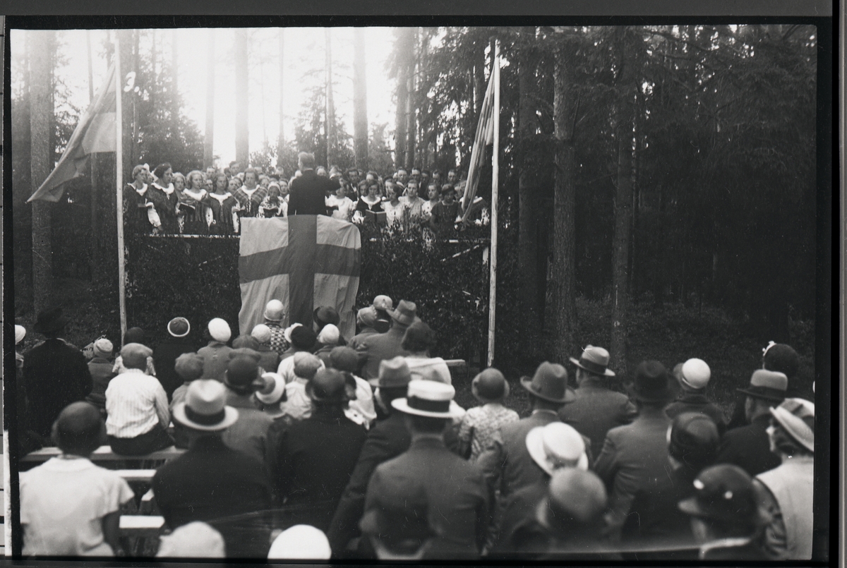 Kila hembygdsförenings 10-års fest på hembygdsgården i Kila.