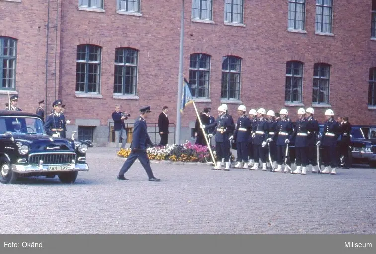 Gustaf VI Adolfs likfärd. A 6. Standarvakten.