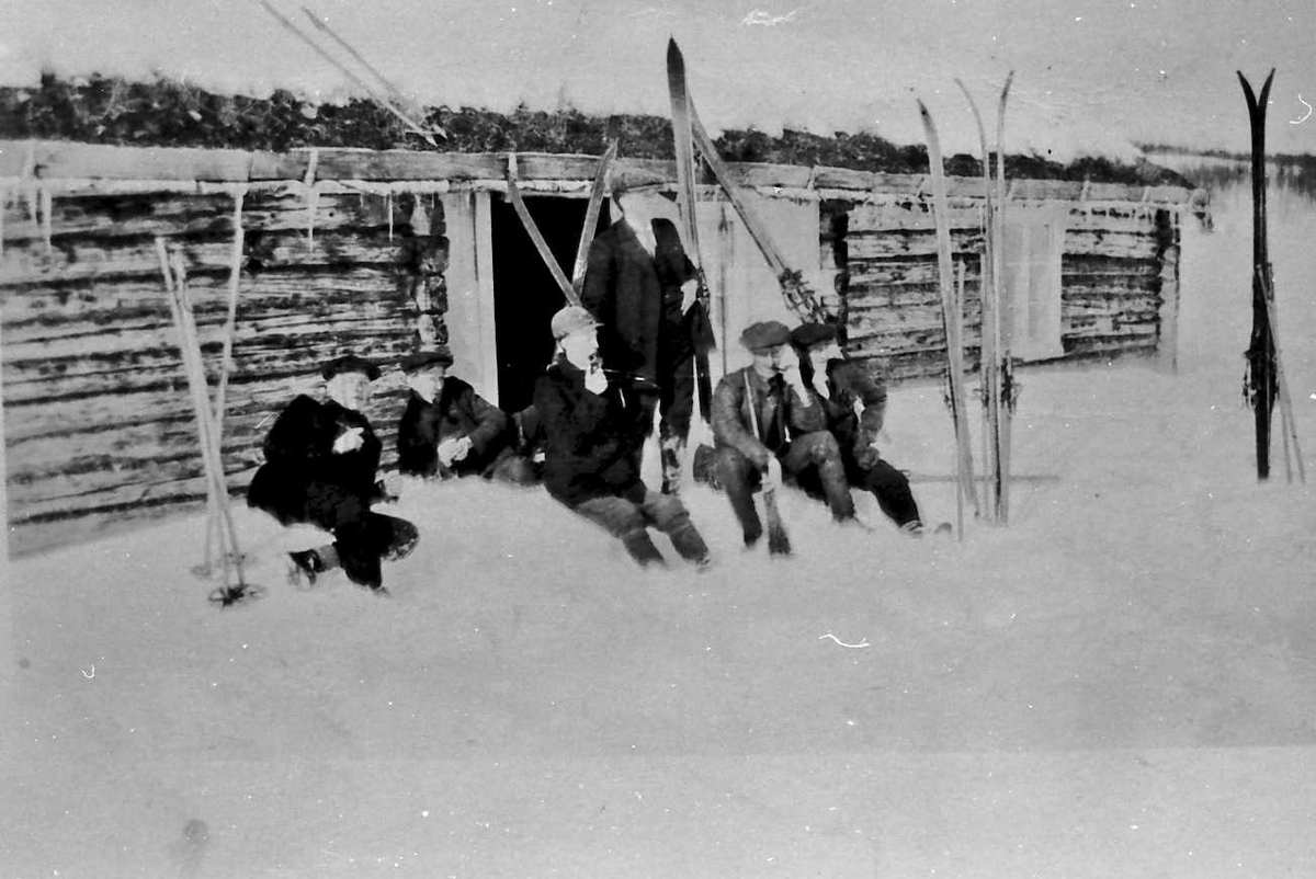 gruppebilde, ski, seter, personer, klær