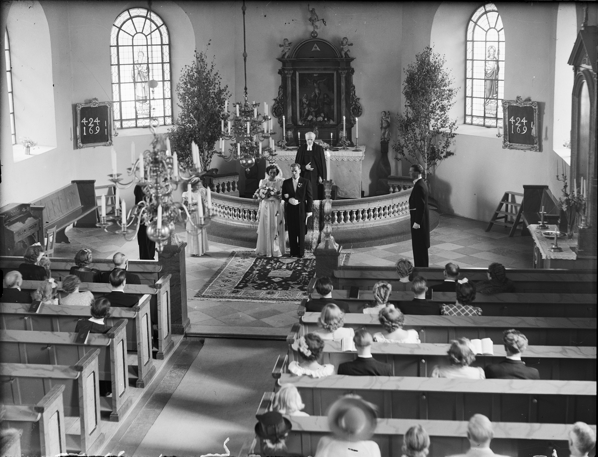 Bröllop - Birgitta Bouveng och Bengt Jansson, Östhammars kyrka, Uppland