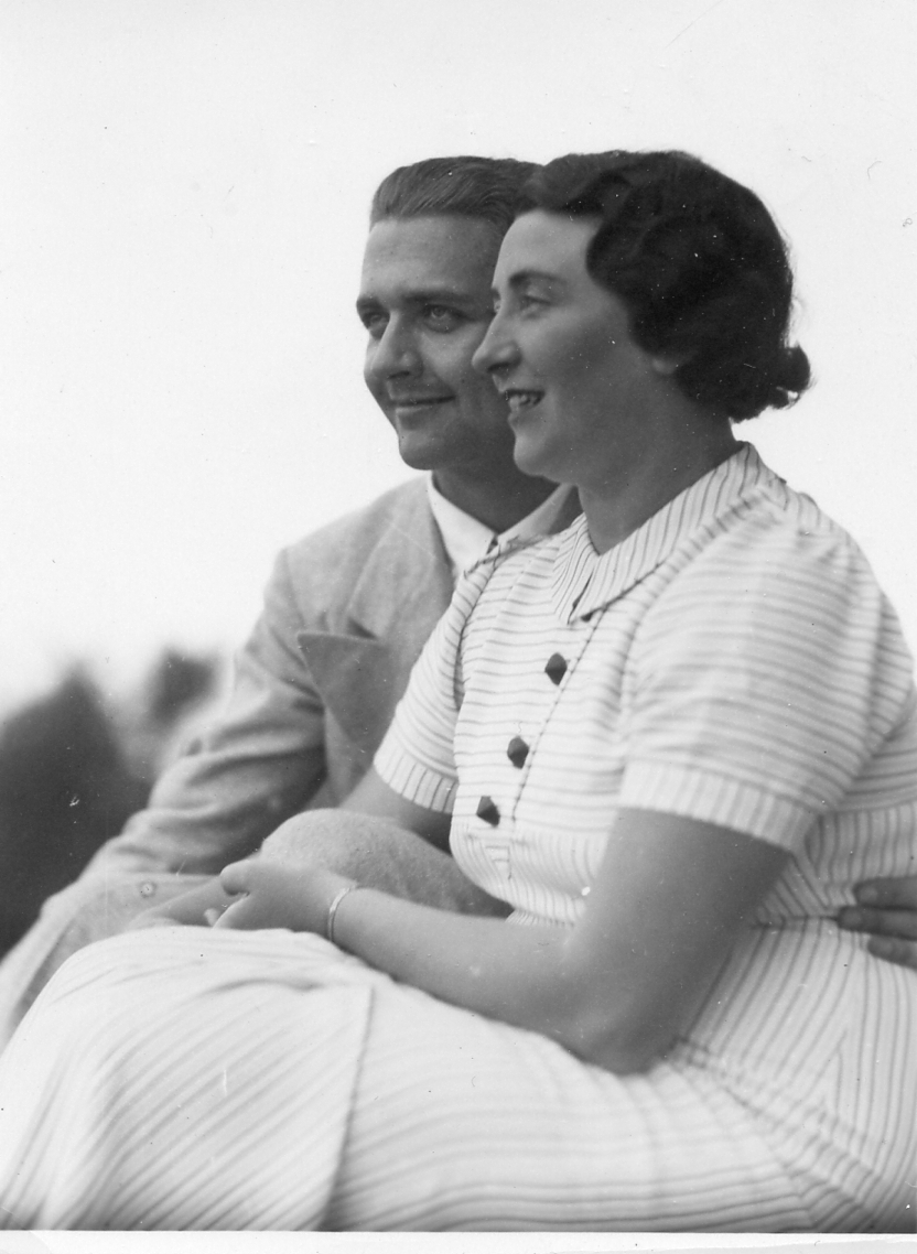 Halmstad, Söndrum. Tylösand.
Stig Järrel och Karin Juel.