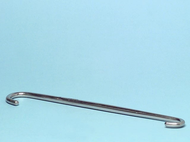 Förlossningskrokar
1/ Metall, med T-format handtag. Nyckelhake. (Stille)
2/ Metall, med krok i båda ändar. (Werner)   (1900-talets början.)