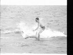 Vattenskidåkning  i Borstahusen.