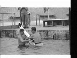 Vattenskidåkning i Borstahusen.