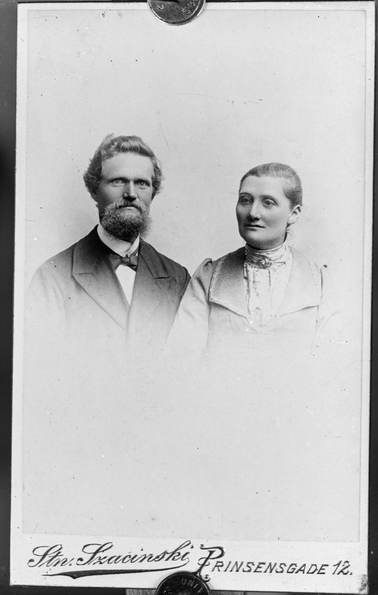 Reprofotografi, brystbilde av et par.