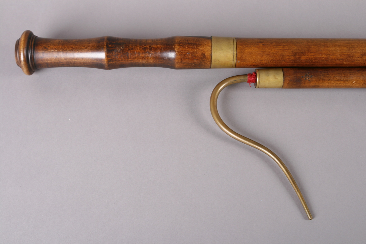 7 klaffer. Instrumentet er sammensatt av 4 deler.