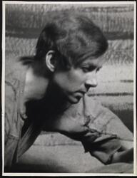 Alfred Maurstad som den unge Peer Gynt.