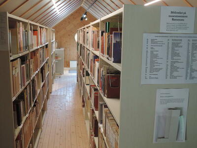 biblioteket i tredje etasje på Stallen