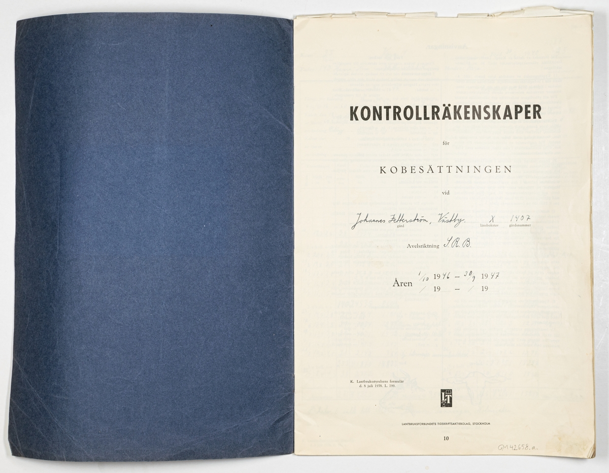 Häfte med kontrollräkenskaper för kobesättning vid Johannes Zetterström, Västby, Holmsveden, 1946-1947.
Blå pärm av grövre papper. Förtryckta sidor.
Lantbruksstyrelsens formulär från 1938.