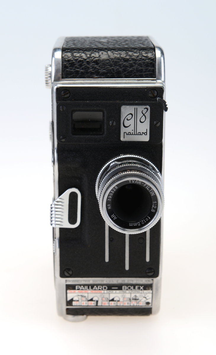 Filmkamera med tilpasset etui, til 8mm film.