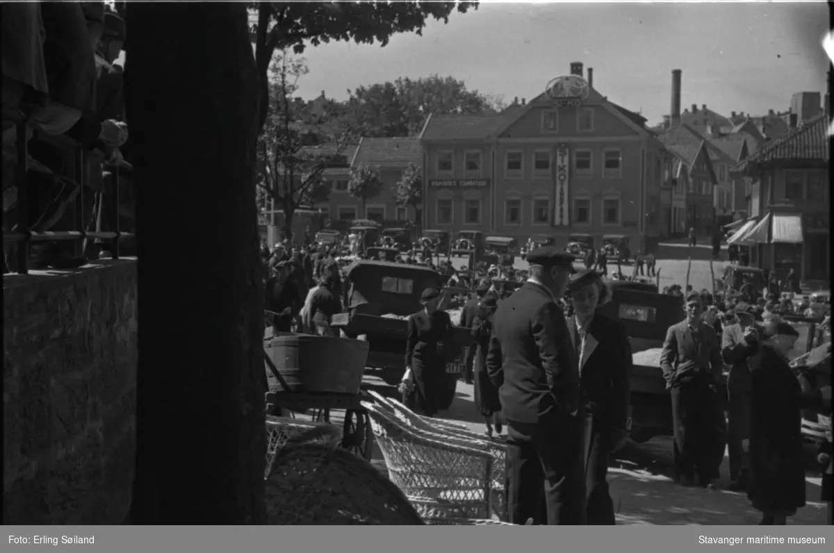 Fra Torget med torghandlere