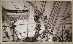 Arbeiten in der Takelage. Labsalben.