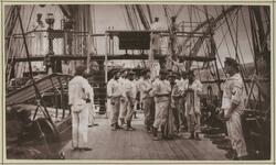 Zeug-Wäsche. Anbinden.