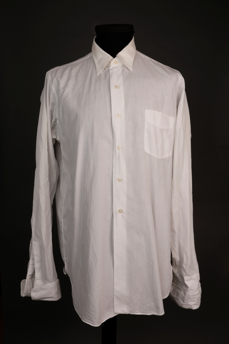 N.A.L. purseruniform bestående av jakke, bukse, lue, 2 skjorter, slips,