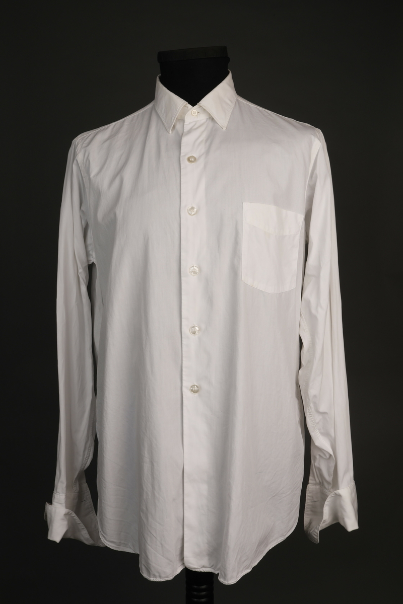N.A.L. purseruniform bestående av jakke, bukse, lue, 2 skjorter, slips,