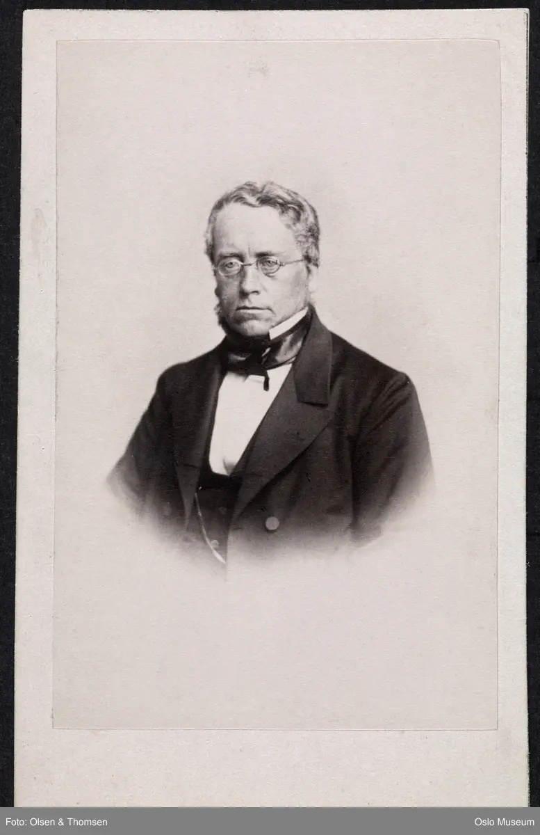 portrett, mann, byfogd, vignettert brystbilde