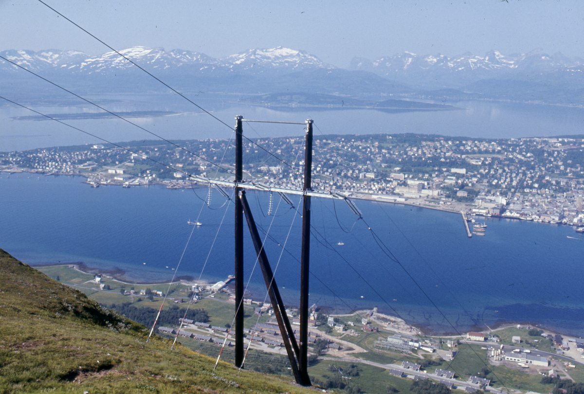 Fjellet Fløyen, Tromsø. Kraftlinjen Guolasjåkka - Hungeren.