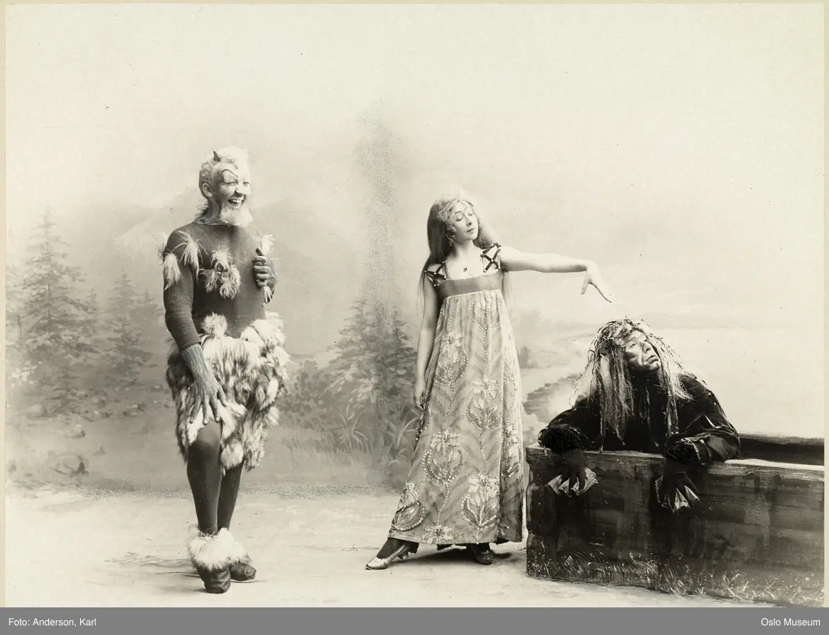 Harriet Bosse var en av Sveriges mest ansedda skådespelare under de första decennierna av 1900-talet. Genom sitt äktenskap med författaren August Strindberg påverkade hon hans litterära produktion.