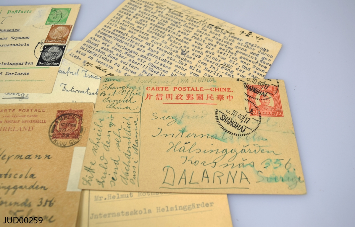 Brev skickade till Korsnäsgården/Helsingegården, från olika länder. Bla stämplade med hakkors, klistermärke "open by censor"