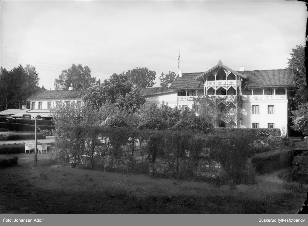 Glatved hotel sett fra hagen