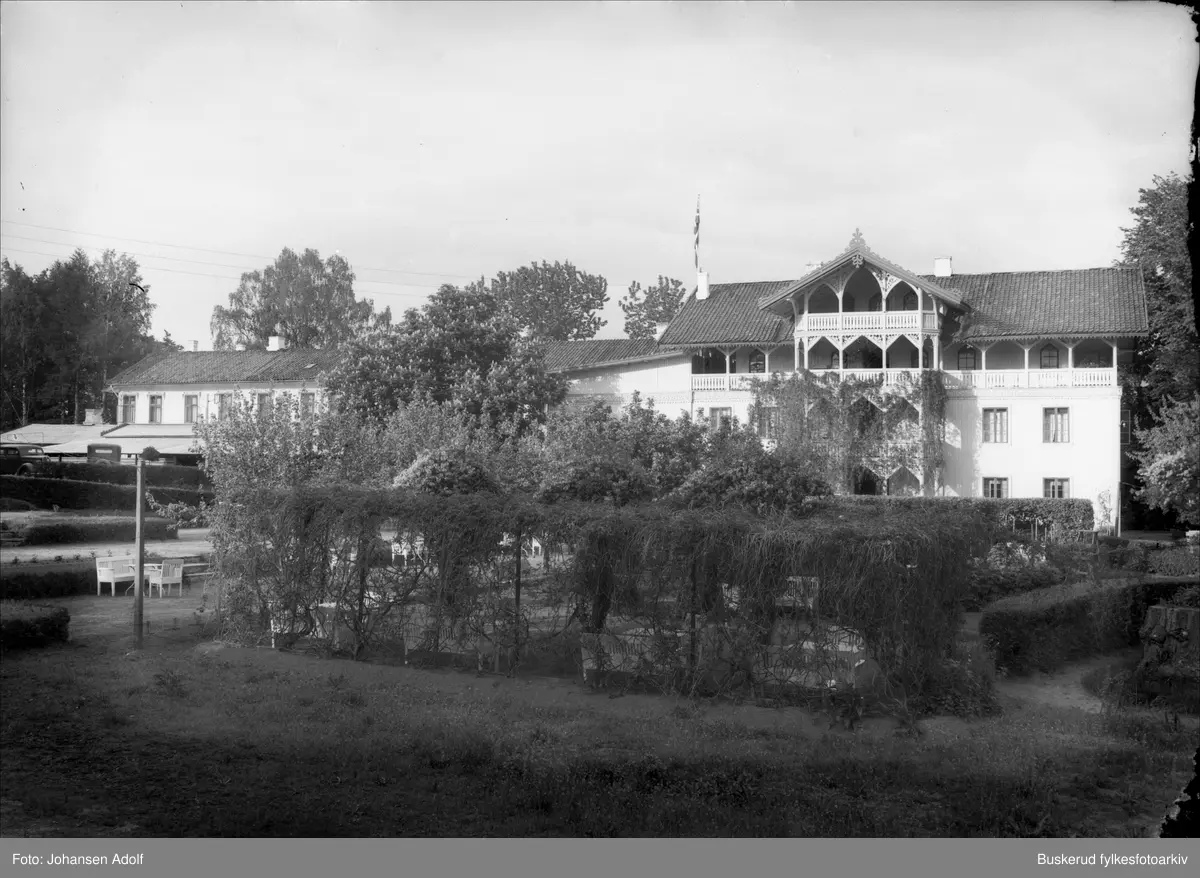 Glatved hotel sett fra hagen