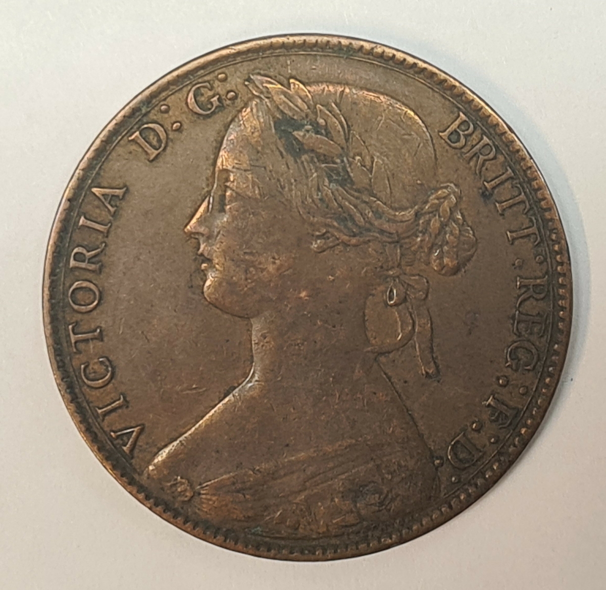 5 mynt från Storbritanien.
1 Penny, 1860
1 Penny, 1861
1 Penny, 1862
1 Penny, 1876
1 Penny, 1889