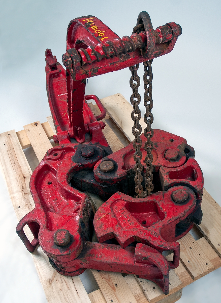 Manuell riggtang til å skru sammen borerør med.