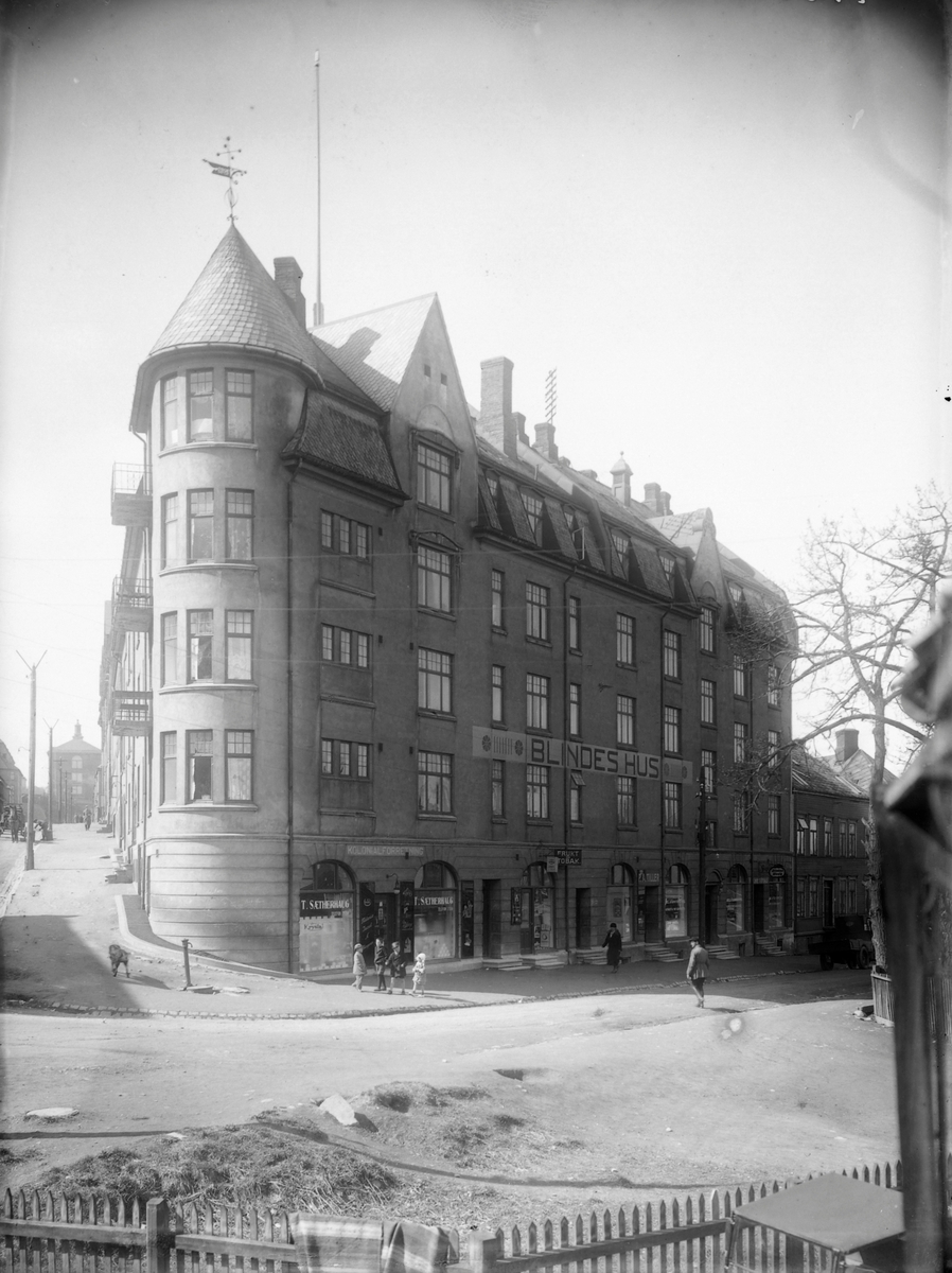 Blindes Hus, sosial institusjon/forretningsgård/leiegård